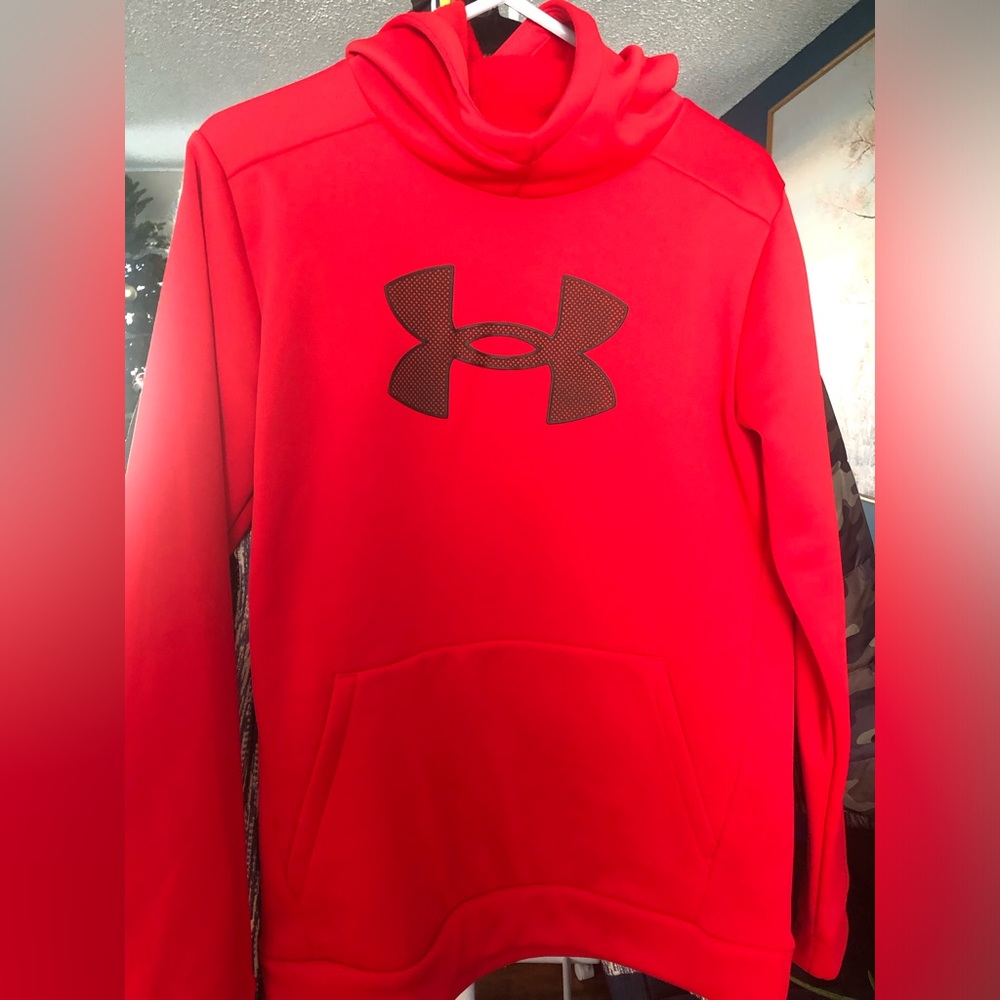 Yxl under armour pullover hoodie